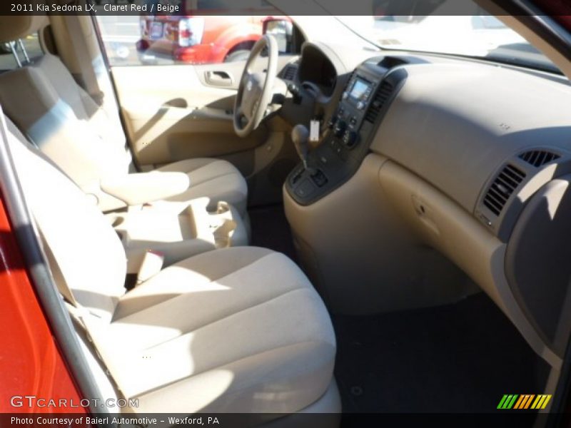 Claret Red / Beige 2011 Kia Sedona LX