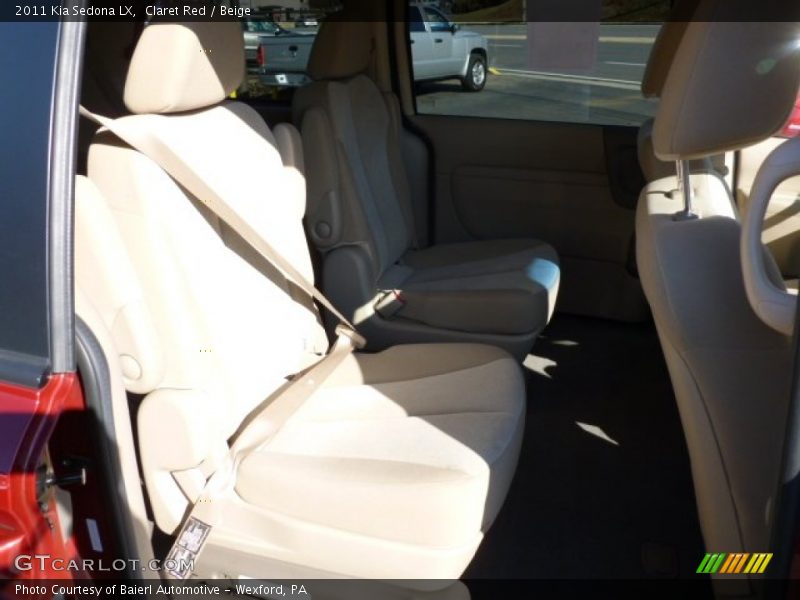 Claret Red / Beige 2011 Kia Sedona LX