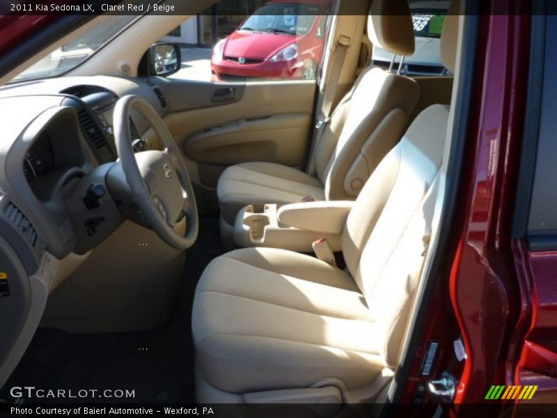 Claret Red / Beige 2011 Kia Sedona LX