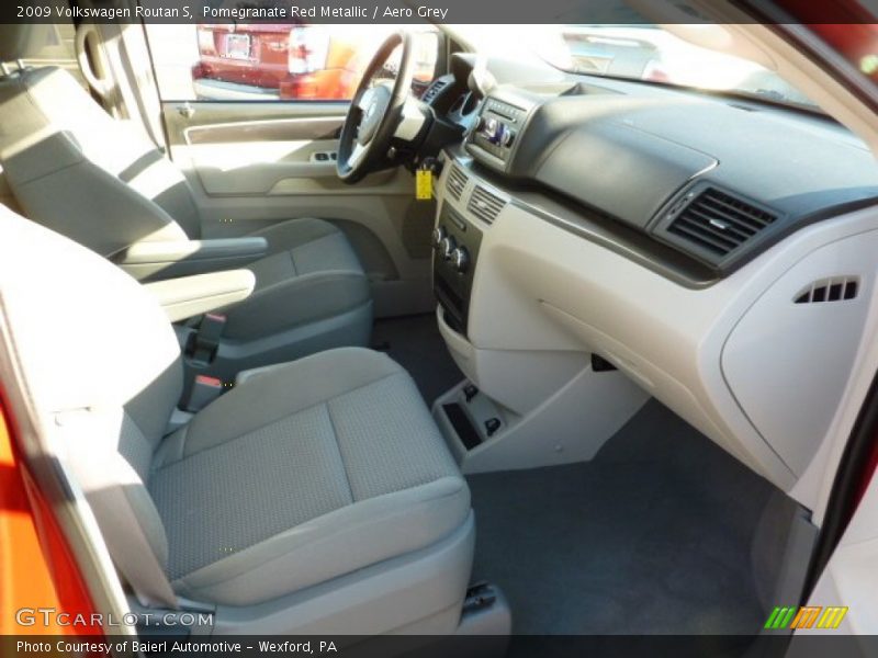 Pomegranate Red Metallic / Aero Grey 2009 Volkswagen Routan S