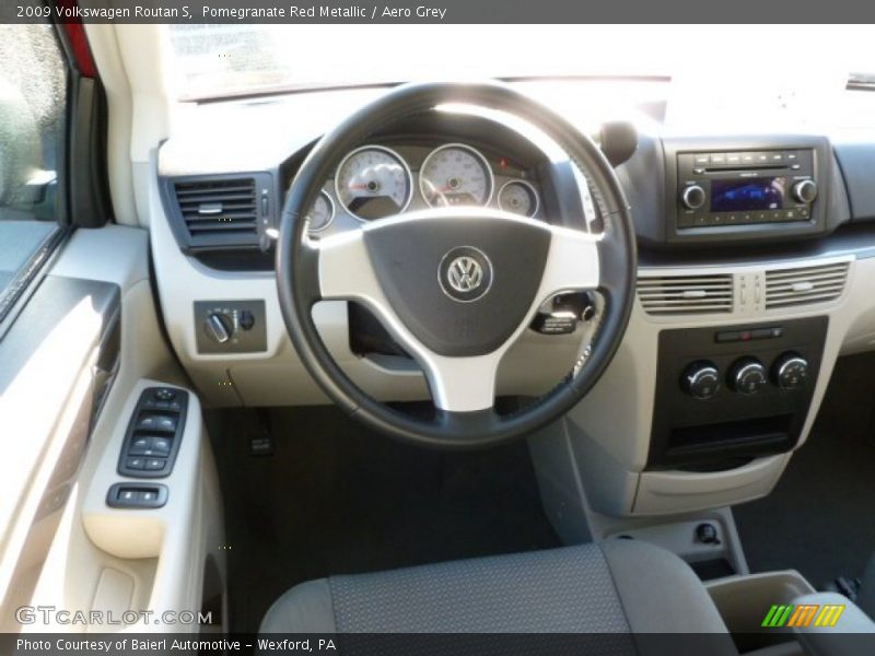Pomegranate Red Metallic / Aero Grey 2009 Volkswagen Routan S