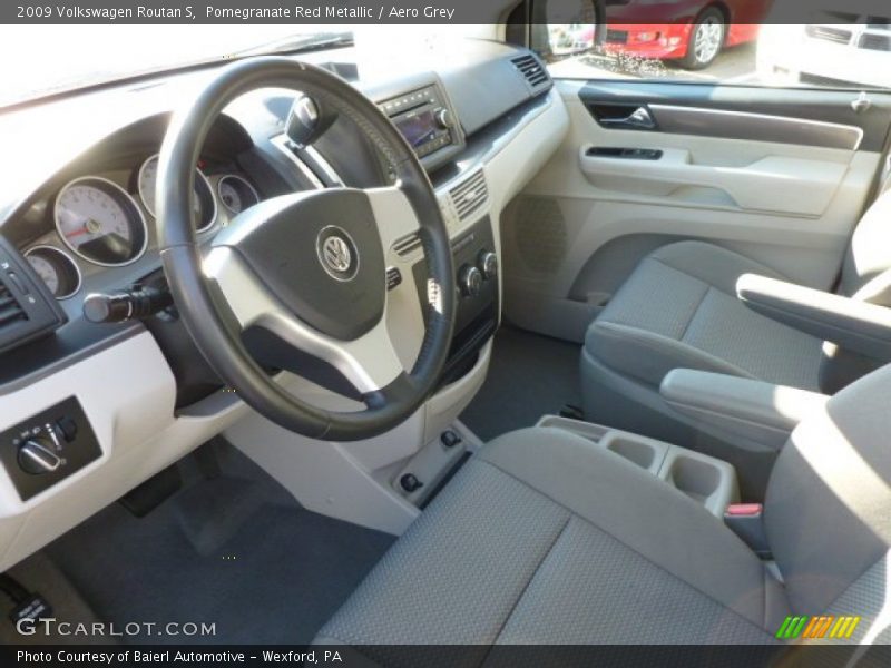 Pomegranate Red Metallic / Aero Grey 2009 Volkswagen Routan S