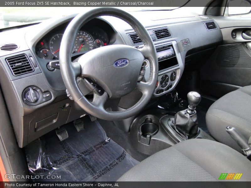 Charcoal/Charcoal Interior - 2005 Focus ZX5 SE Hatchback 