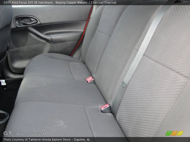 Blazing Copper Metallic / Charcoal/Charcoal 2005 Ford Focus ZX5 SE Hatchback