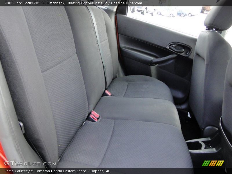 Blazing Copper Metallic / Charcoal/Charcoal 2005 Ford Focus ZX5 SE Hatchback