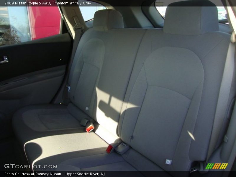 Phantom White / Gray 2009 Nissan Rogue S AWD