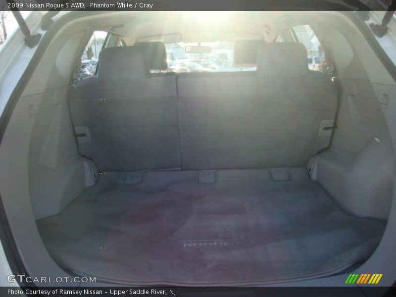 Phantom White / Gray 2009 Nissan Rogue S AWD
