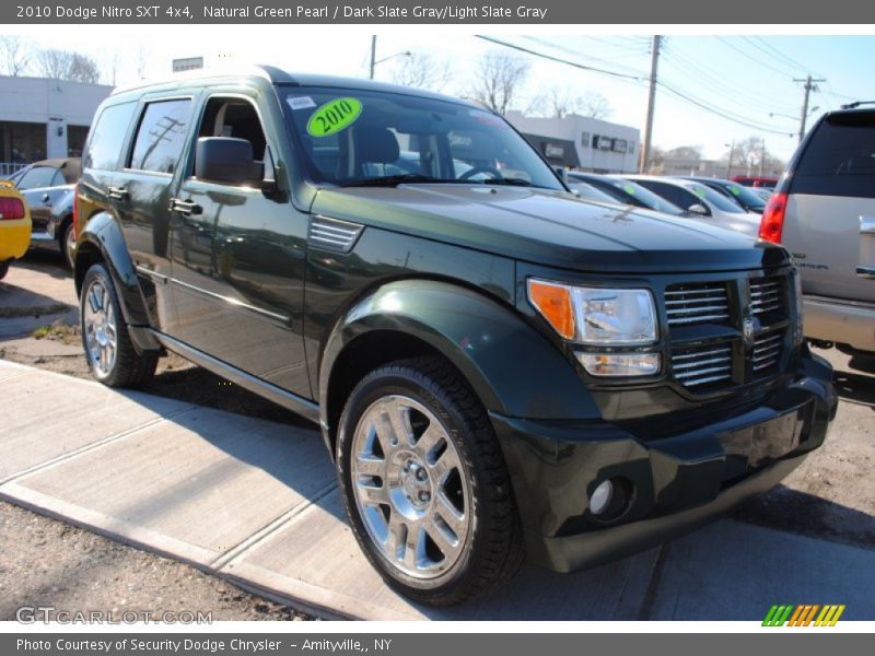 Front 3/4 View of 2010 Nitro SXT 4x4