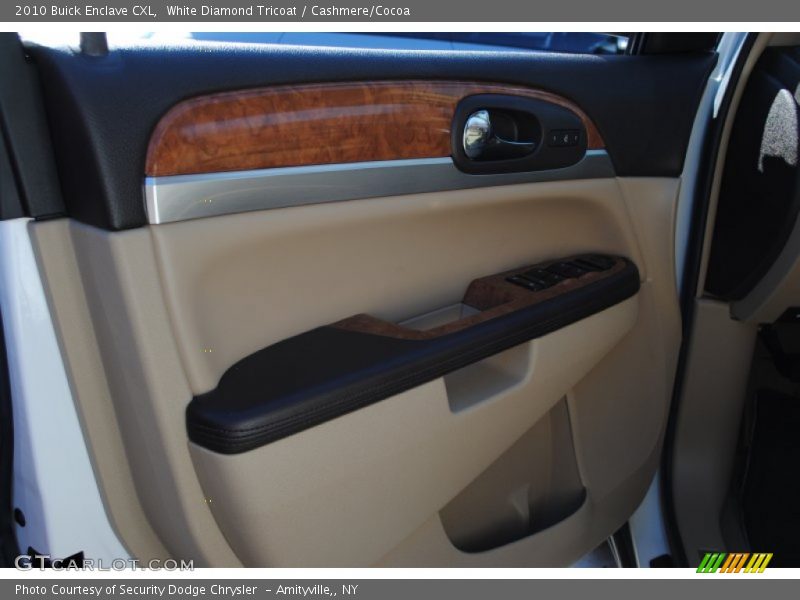 White Diamond Tricoat / Cashmere/Cocoa 2010 Buick Enclave CXL