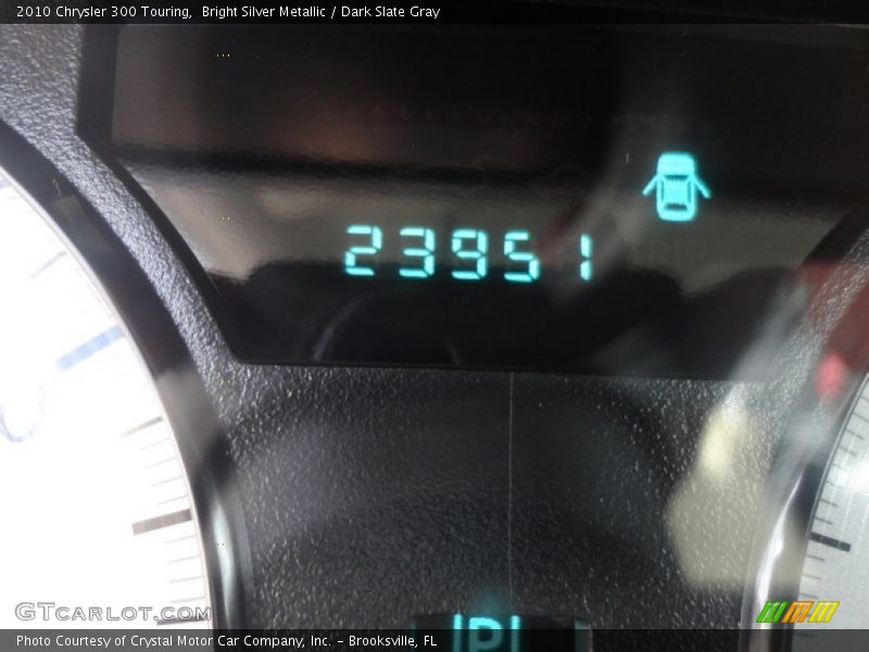Bright Silver Metallic / Dark Slate Gray 2010 Chrysler 300 Touring