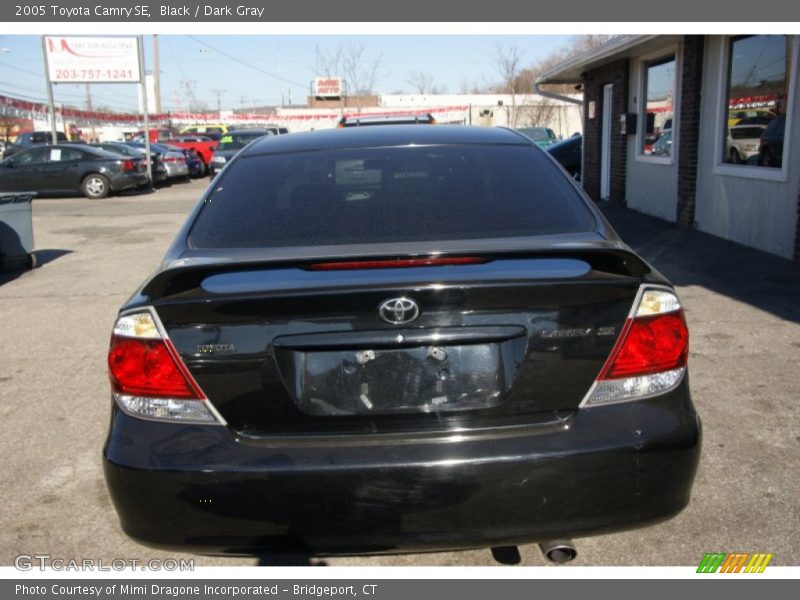 Black / Dark Gray 2005 Toyota Camry SE
