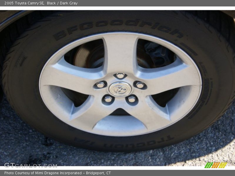Black / Dark Gray 2005 Toyota Camry SE