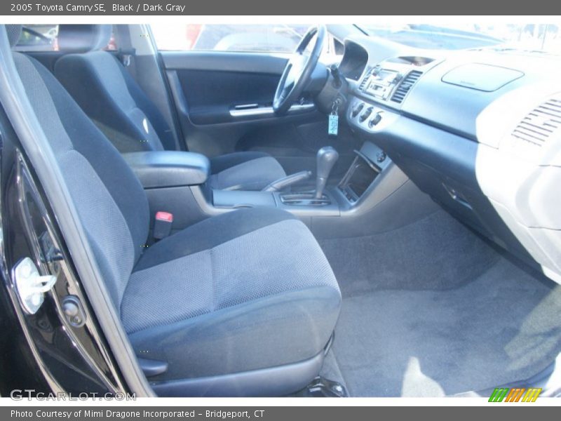 Black / Dark Gray 2005 Toyota Camry SE