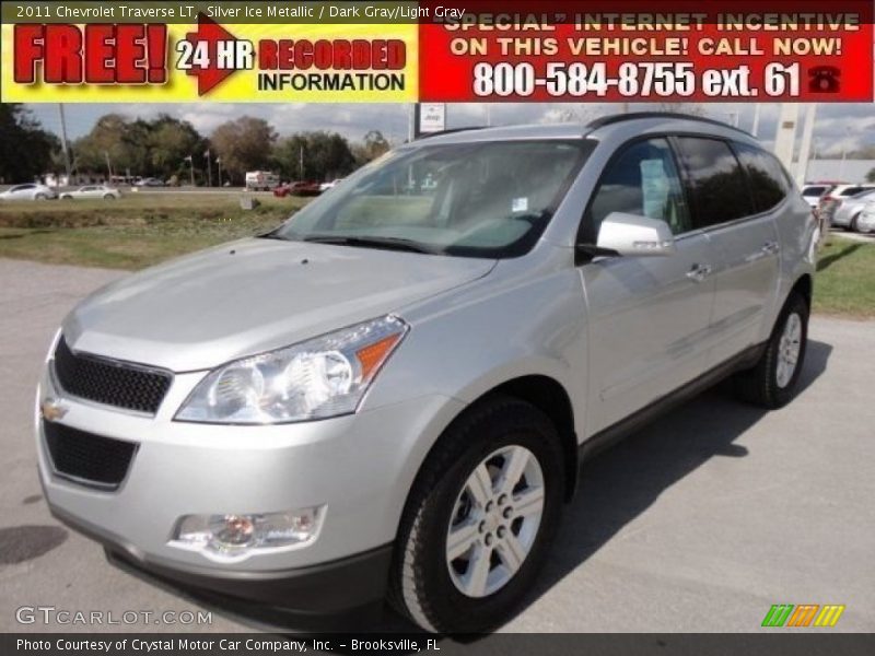 Silver Ice Metallic / Dark Gray/Light Gray 2011 Chevrolet Traverse LT
