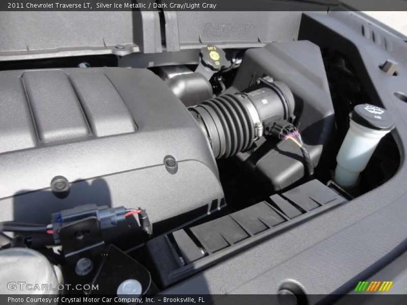 Silver Ice Metallic / Dark Gray/Light Gray 2011 Chevrolet Traverse LT