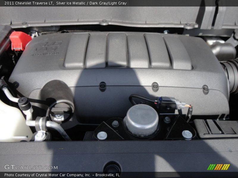 Silver Ice Metallic / Dark Gray/Light Gray 2011 Chevrolet Traverse LT