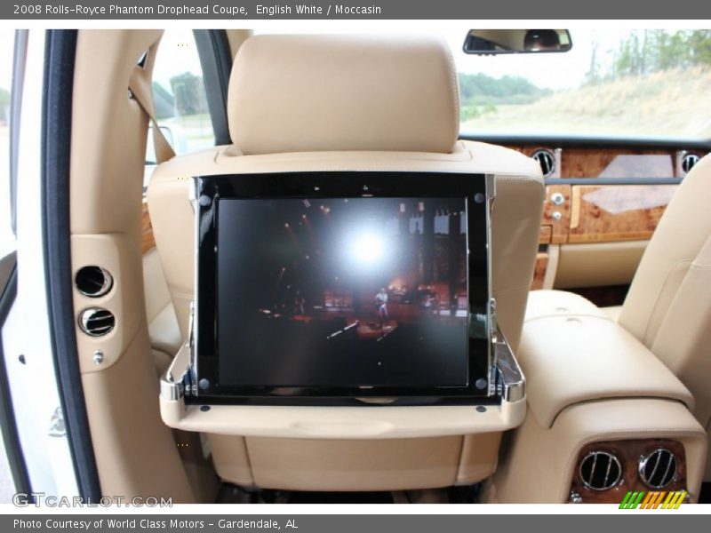English White / Moccasin 2008 Rolls-Royce Phantom Drophead Coupe