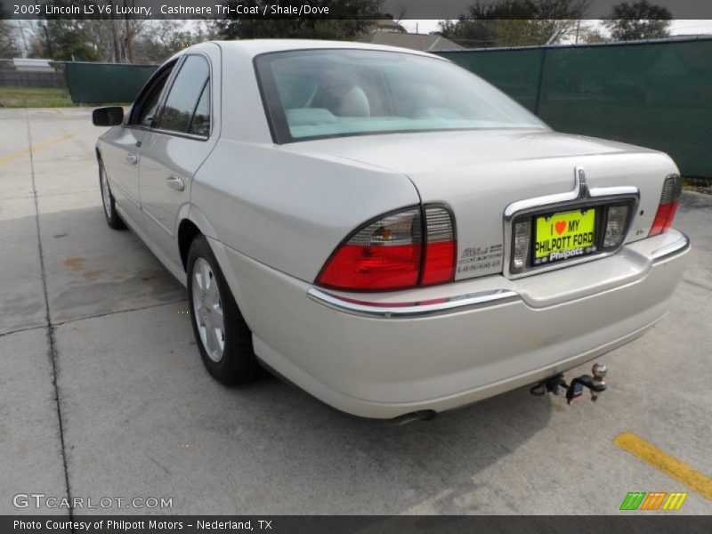 Cashmere Tri-Coat / Shale/Dove 2005 Lincoln LS V6 Luxury