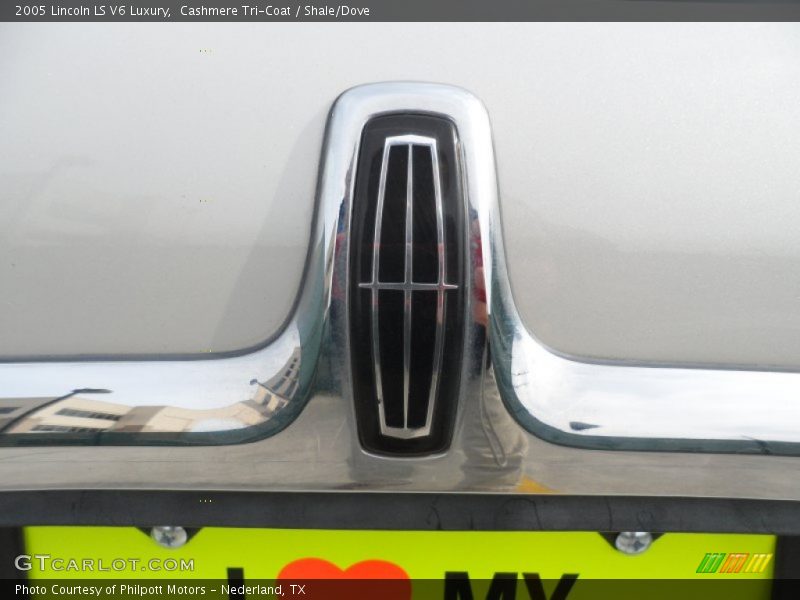 Cashmere Tri-Coat / Shale/Dove 2005 Lincoln LS V6 Luxury