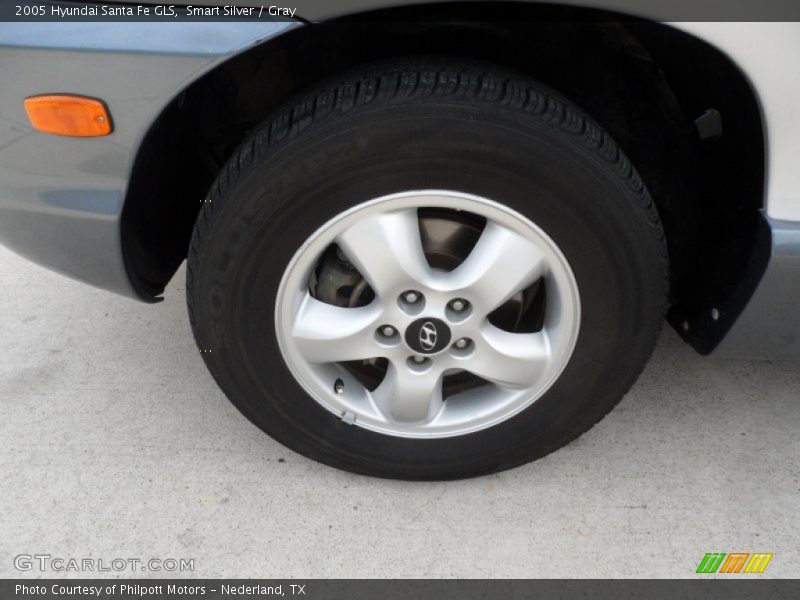 Smart Silver / Gray 2005 Hyundai Santa Fe GLS