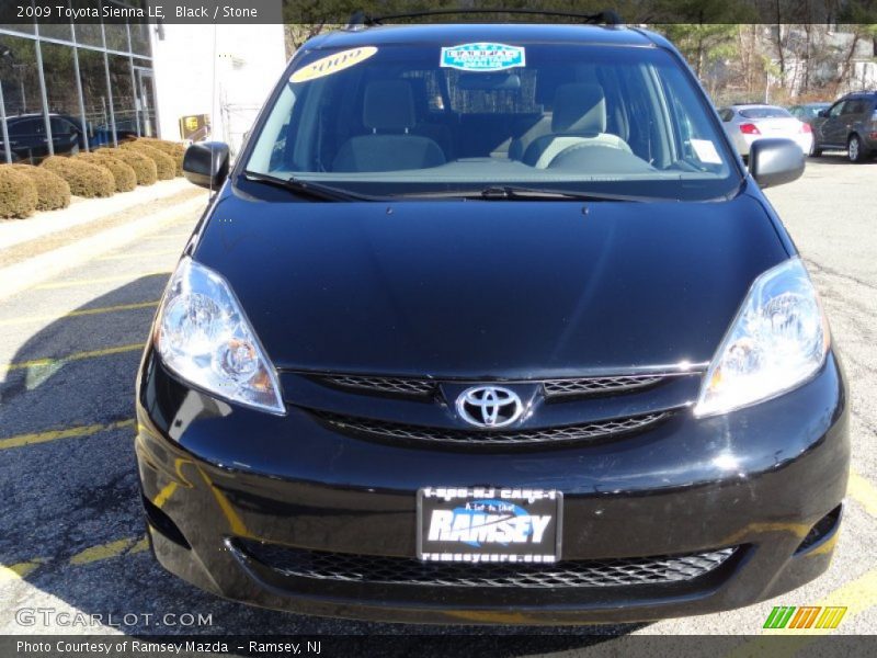 Black / Stone 2009 Toyota Sienna LE