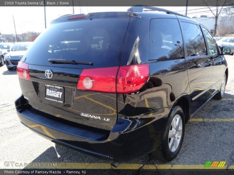 Black / Stone 2009 Toyota Sienna LE