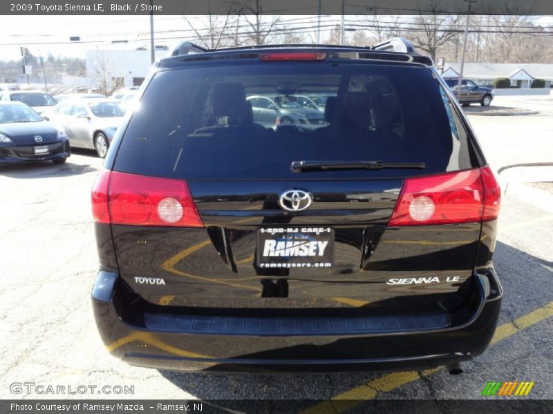 Black / Stone 2009 Toyota Sienna LE