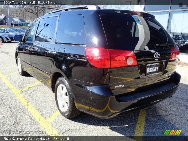 Black / Stone 2009 Toyota Sienna LE