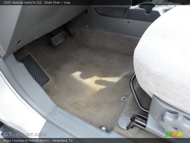 Smart Silver / Gray 2005 Hyundai Santa Fe GLS