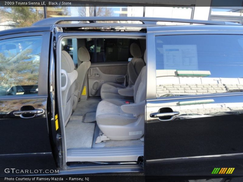 Black / Stone 2009 Toyota Sienna LE