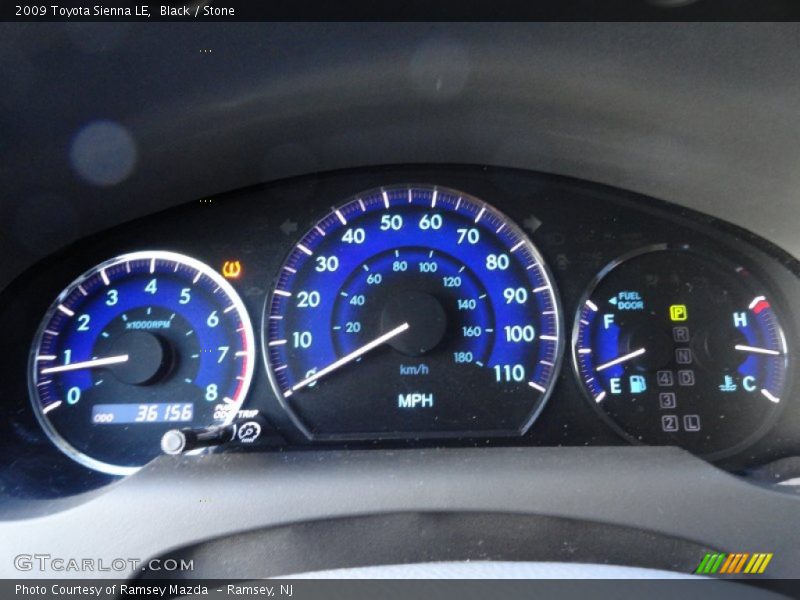Black / Stone 2009 Toyota Sienna LE