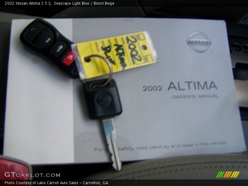 Seascape Light Blue / Blond Beige 2002 Nissan Altima 2.5 S