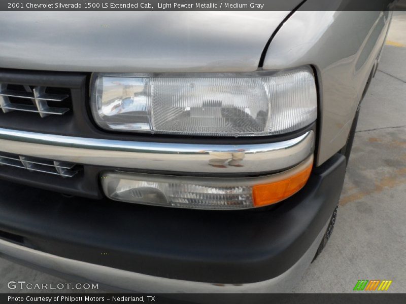 Light Pewter Metallic / Medium Gray 2001 Chevrolet Silverado 1500 LS Extended Cab