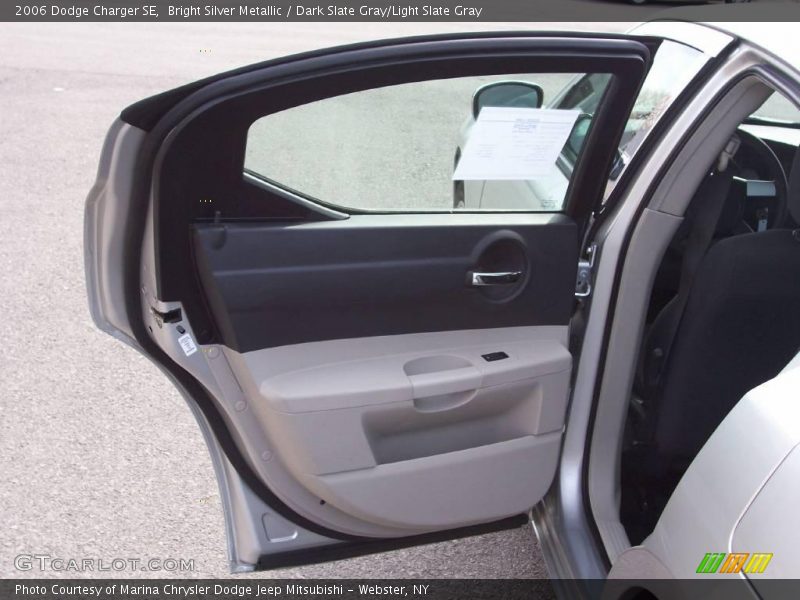 Bright Silver Metallic / Dark Slate Gray/Light Slate Gray 2006 Dodge Charger SE