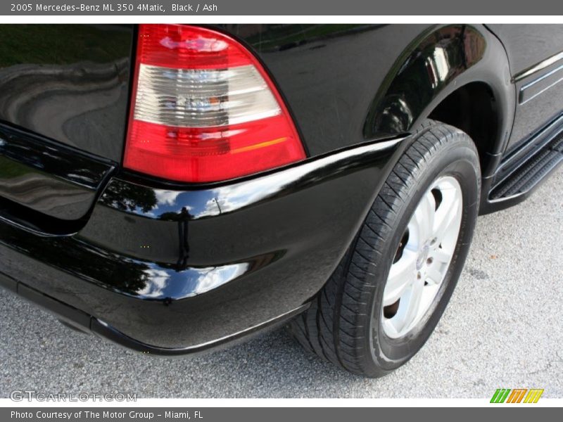 Black / Ash 2005 Mercedes-Benz ML 350 4Matic