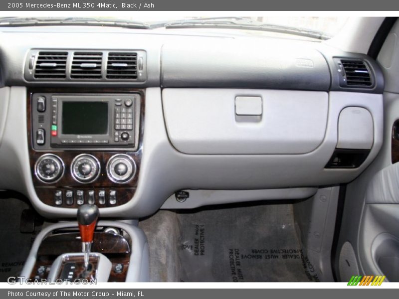 Black / Ash 2005 Mercedes-Benz ML 350 4Matic