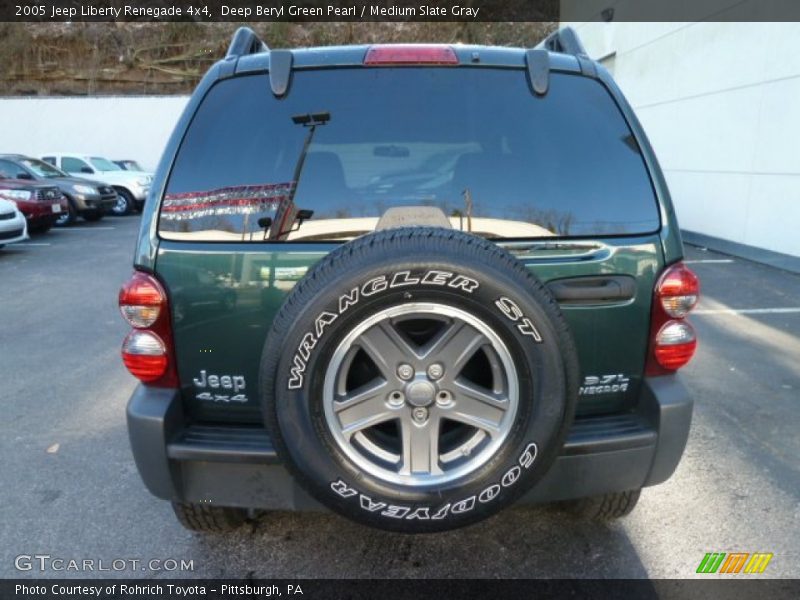 Deep Beryl Green Pearl / Medium Slate Gray 2005 Jeep Liberty Renegade 4x4