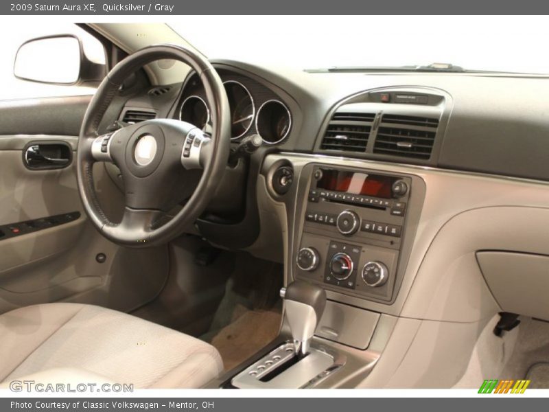 Quicksilver / Gray 2009 Saturn Aura XE
