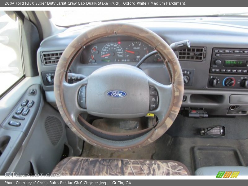 Oxford White / Medium Parchment 2004 Ford F350 Super Duty Lariat Crew Cab Dually Stake Truck