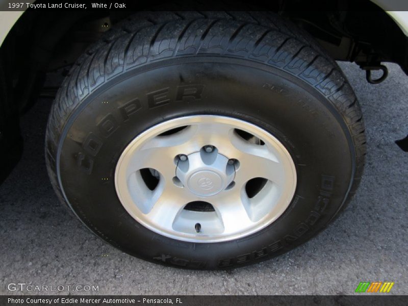 White / Oak 1997 Toyota Land Cruiser