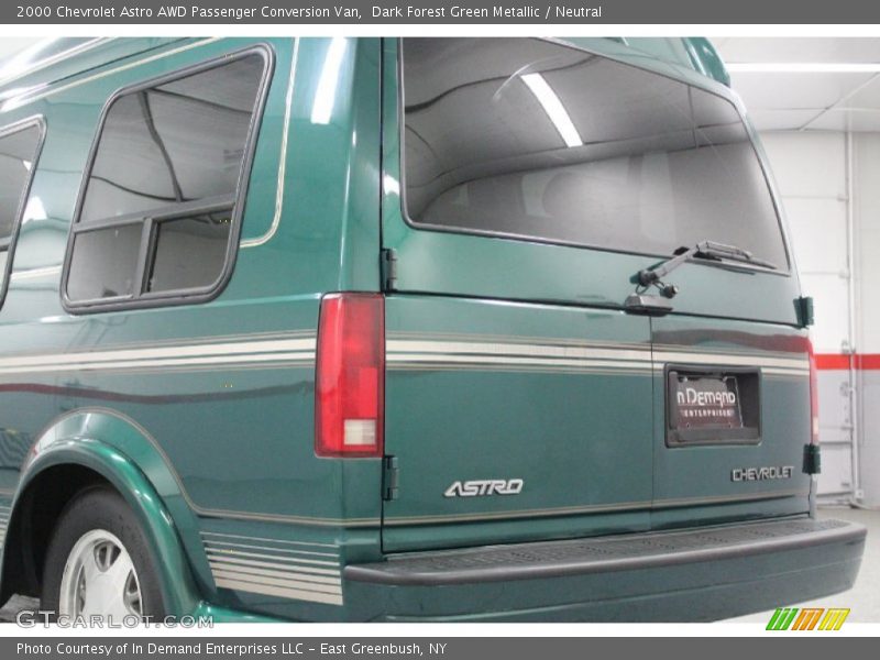 Dark Forest Green Metallic / Neutral 2000 Chevrolet Astro AWD Passenger Conversion Van