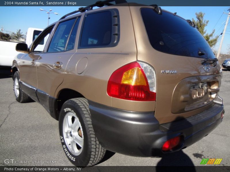 Sandstone / Beige 2004 Hyundai Santa Fe