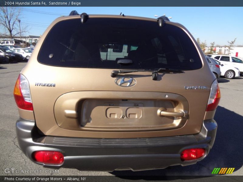 Sandstone / Beige 2004 Hyundai Santa Fe