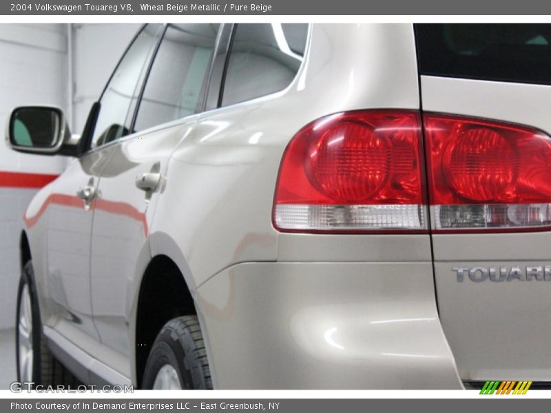 Wheat Beige Metallic / Pure Beige 2004 Volkswagen Touareg V8