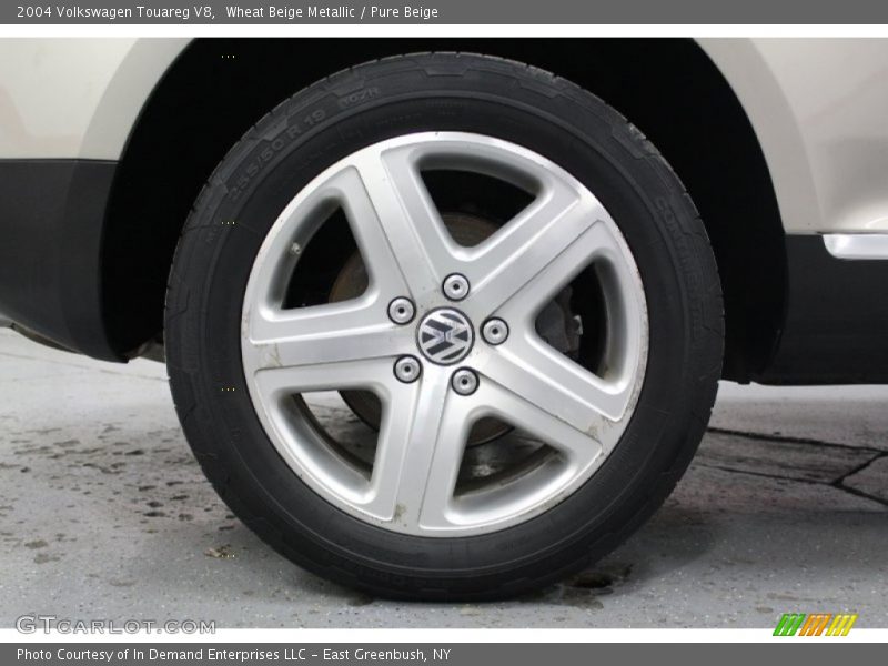 Wheat Beige Metallic / Pure Beige 2004 Volkswagen Touareg V8
