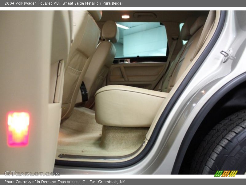 Wheat Beige Metallic / Pure Beige 2004 Volkswagen Touareg V8