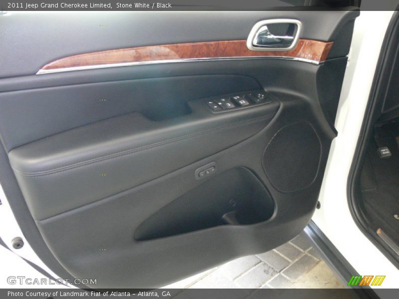 Stone White / Black 2011 Jeep Grand Cherokee Limited