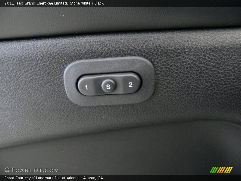 Stone White / Black 2011 Jeep Grand Cherokee Limited