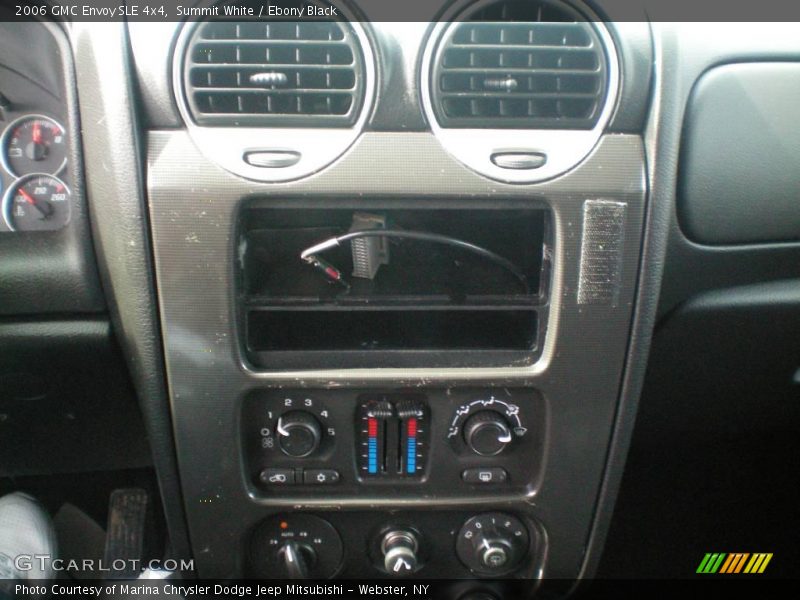 Summit White / Ebony Black 2006 GMC Envoy SLE 4x4