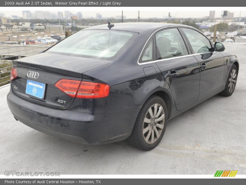 Meteor Grey Pearl Effect / Light Grey 2009 Audi A4 2.0T Sedan